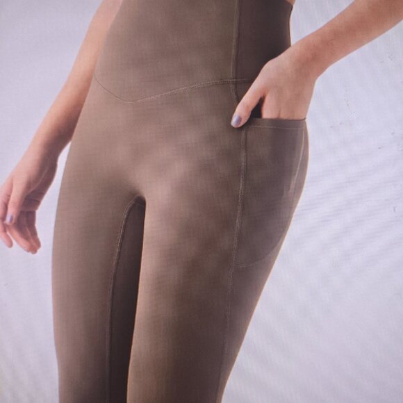 Brown ultra sculpt halara leggings - Picture 8 of 8